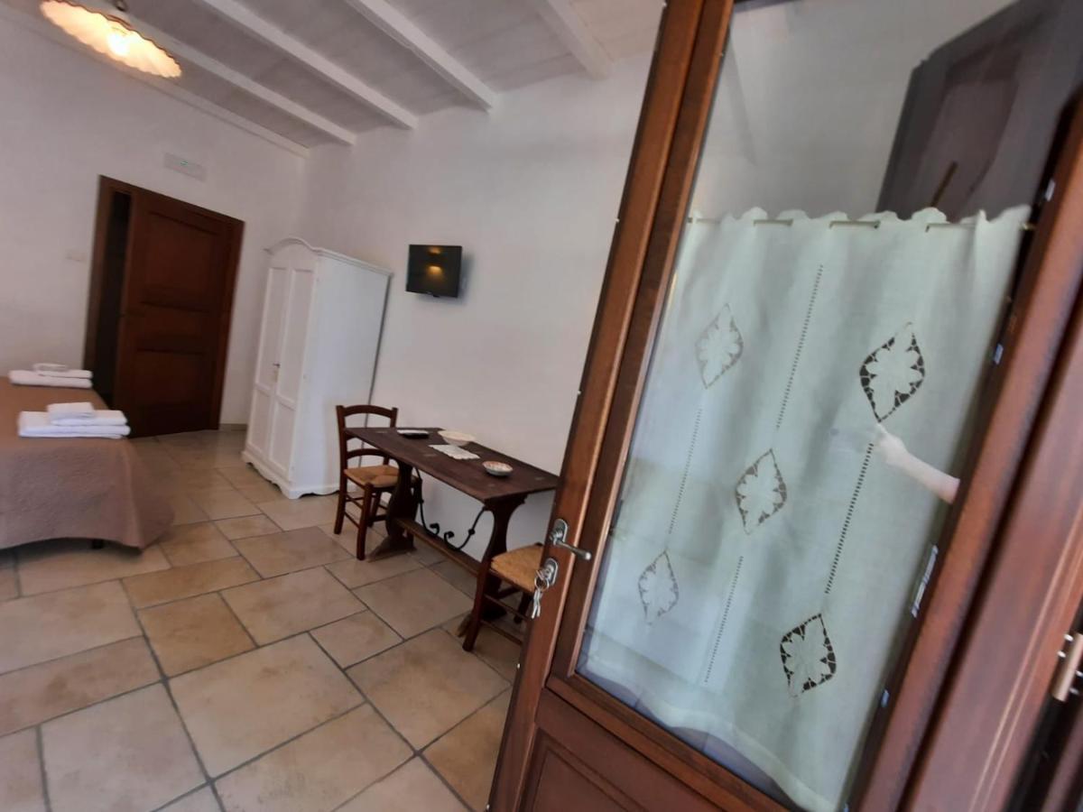 Masseria Lama Di Galizia Ostuni Bagian luar foto
